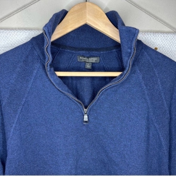 Banana Republic Navy Soft Cashmere Blend 1/4 Zip Large - Picture 2 of 3